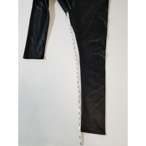 Agnes & Dora Faux Leather Leggings Black, Size Small - Picture 8 of 8